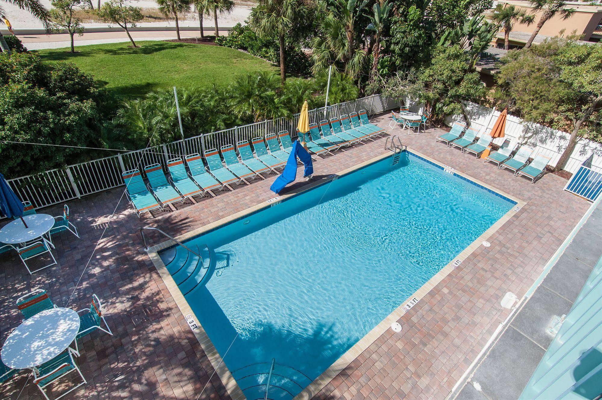 South Beach Oceanfront Resort Сейнт Пийт Бийч Екстериор снимка